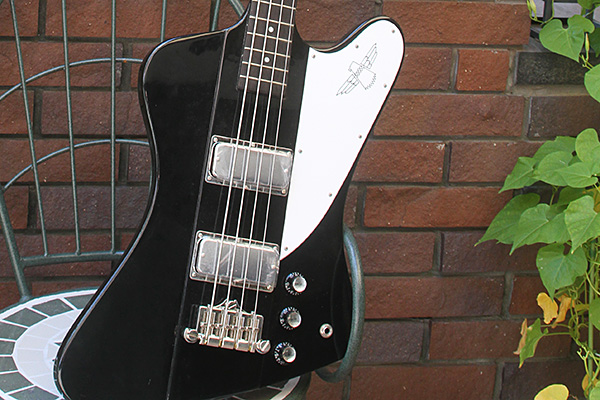 gibson-thunderbird-pickup-00