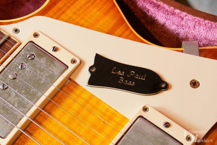 Les Paul Bassのトラスロッドカバー