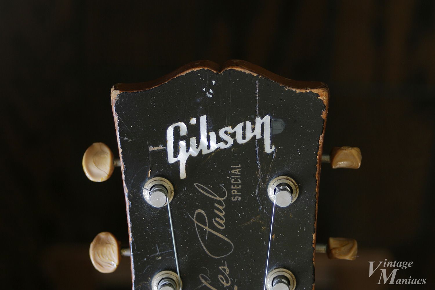 ヘッドストックに輝く白蝶貝のGibsonロゴ・インレイ | Vintage Maniacs