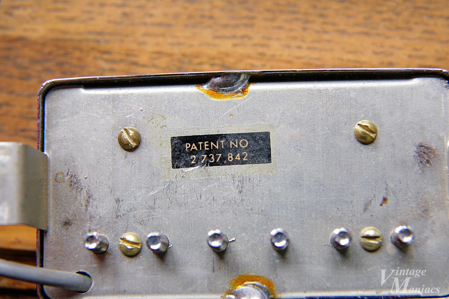 Patナンバーステッカーの復刻 - ギブソンのナンバードPAF | Vintage