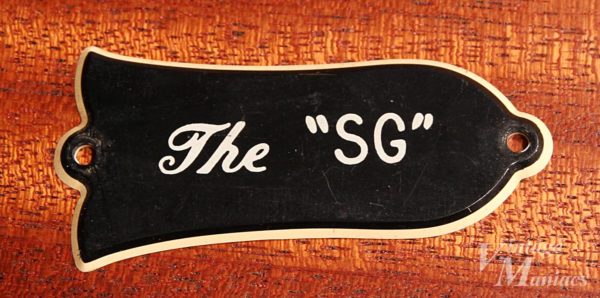 プリント文字のThe SGのロッドカバー