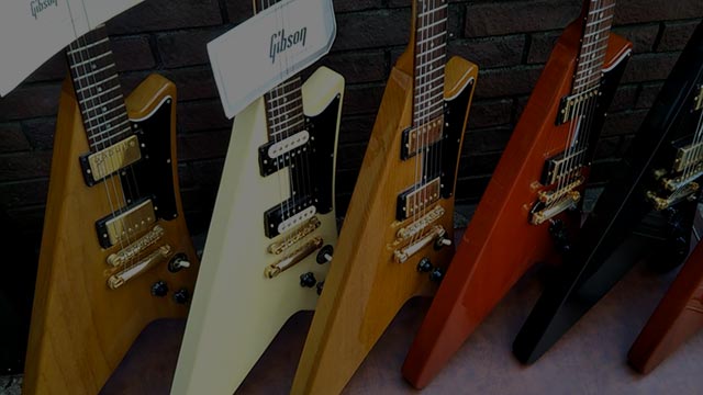 カスタムオーダーのコリーナモデルとコンター加工 - Moderne