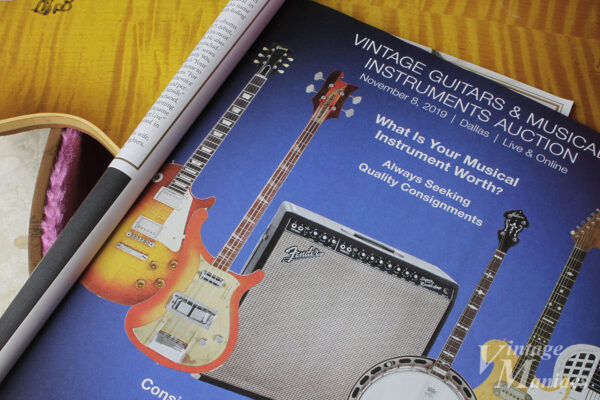 Vintage Guitar Magazineのオークション広告