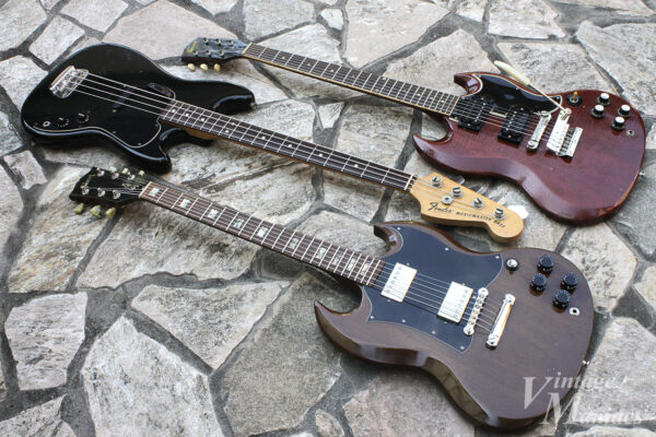 Gibson SGとFender Musicmaster